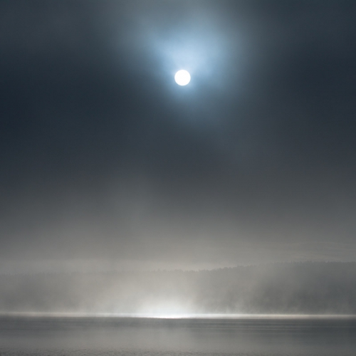 A00_3854-sun-and-mist-fog-maridalsvannet-norway